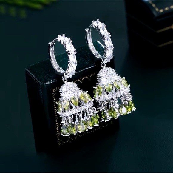 Elegant Diamond Zirconia Crystal Earrings - Picture 3 of 12